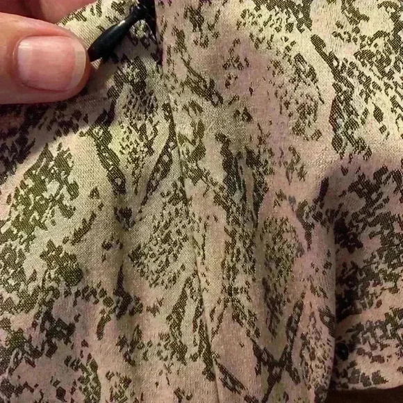 Chicos Girlfriend Ankle Animal Print Crop Pants Machine Washable Size 00 - Picture 7 of 7